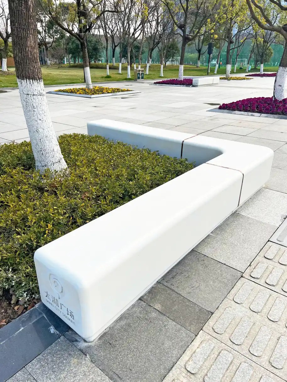 公园 L 型混凝土景观坐凳