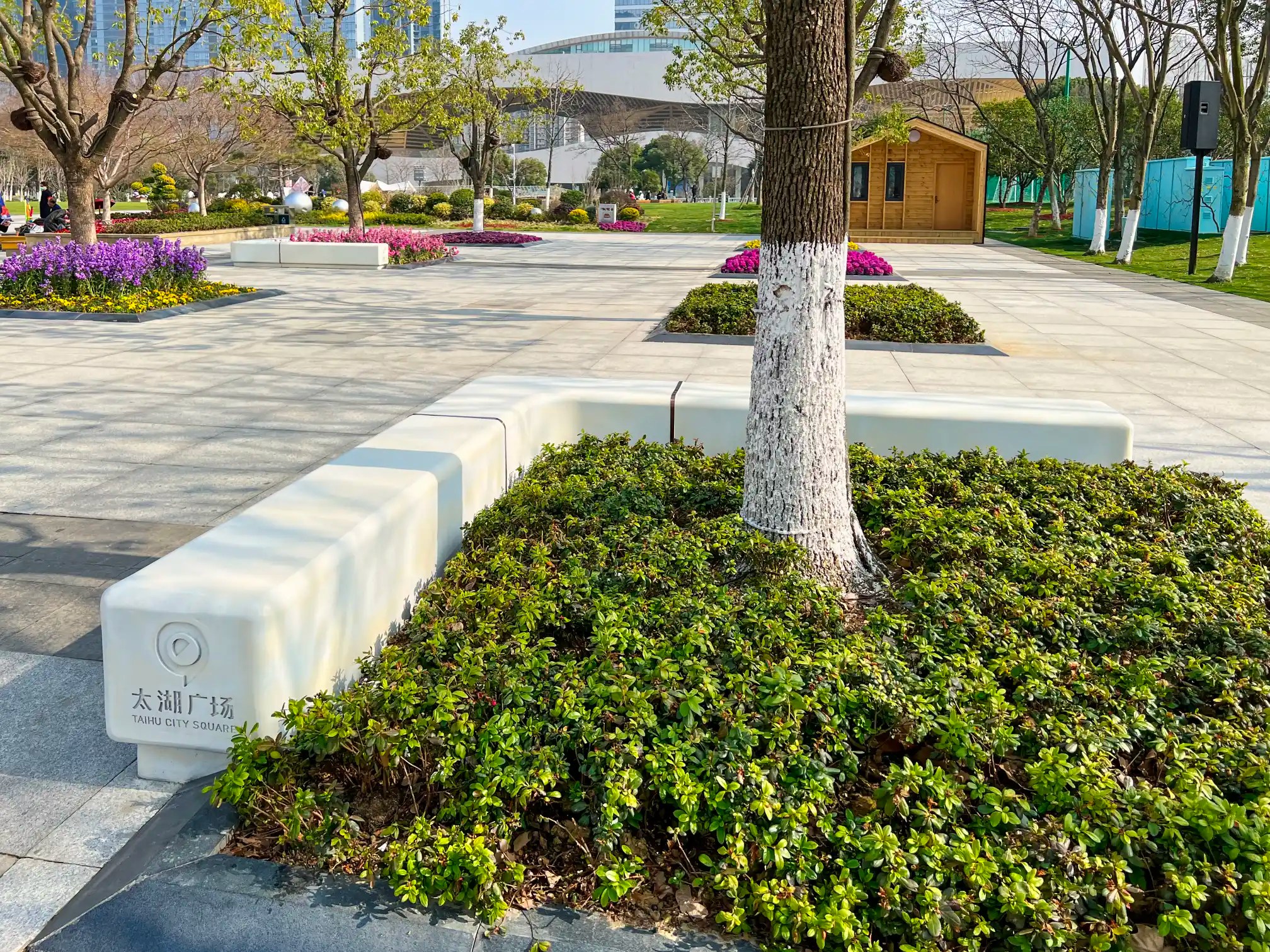 公园 L 型混凝土景观坐凳