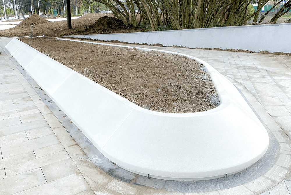 上海江川东路艺术树池花坛